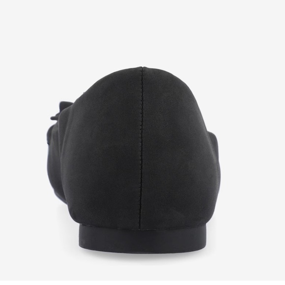 Journee Coll. Judy Black Ruffled Pointed Toe Ballet Slip On Flat Shoe 6 … - Picture 8 of 16